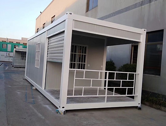 崗?fù)らT禁閘機(jī)-白色外觀側(cè)面展示